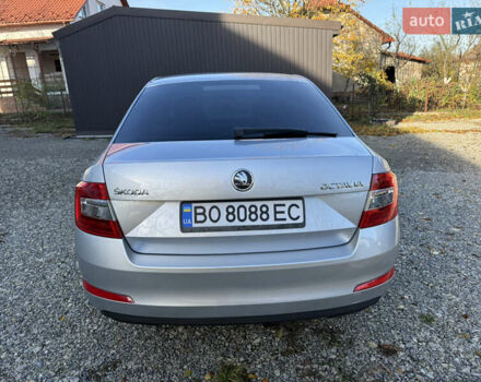 Серый Шкода Октавия, объемом двигателя 2 л и пробегом 178 тыс. км за 11700 $, фото 4 на Automoto.ua