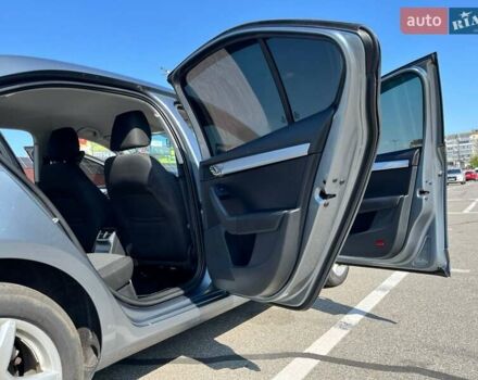 Сірий Шкода Октавія, об'ємом двигуна 1.6 л та пробігом 295 тис. км за 10000 $, фото 2 на Automoto.ua