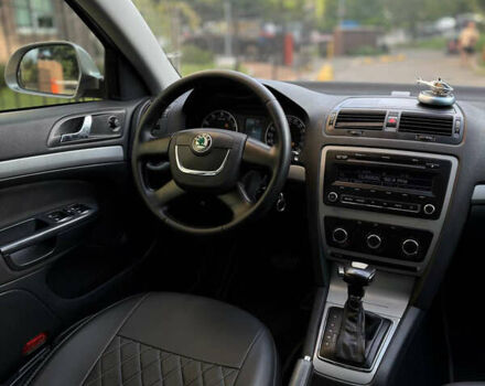 Сірий Шкода Октавія, об'ємом двигуна 1.8 л та пробігом 260 тис. км за 7550 $, фото 8 на Automoto.ua