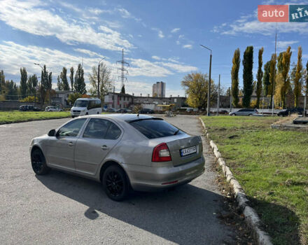 Сірий Шкода Октавія, об'ємом двигуна 1.8 л та пробігом 260 тис. км за 7550 $, фото 5 на Automoto.ua