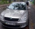 Сірий Шкода Октавія, об'ємом двигуна 1.8 л та пробігом 208 тис. км за 7100 $, фото 1 на Automoto.ua