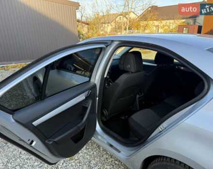 Серый Шкода Октавия, объемом двигателя 2 л и пробегом 178 тыс. км за 11700 $, фото 10 на Automoto.ua