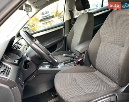 Серый Шкода Октавия, объемом двигателя 1.4 л и пробегом 360 тыс. км за 8190 $, фото 28 на Automoto.ua