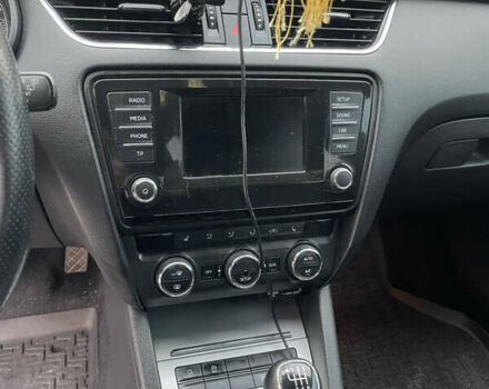 Серый Шкода Октавия, объемом двигателя 1.6 л и пробегом 242 тыс. км за 10850 $, фото 9 на Automoto.ua