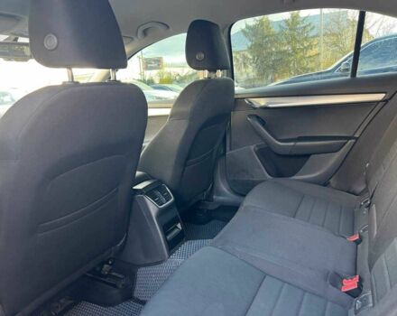 Серый Шкода Октавия, объемом двигателя 2 л и пробегом 246 тыс. км за 12500 $, фото 14 на Automoto.ua