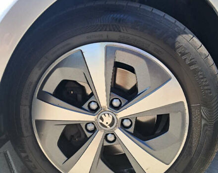 Серый Шкода Октавия, объемом двигателя 1.6 л и пробегом 242 тыс. км за 10850 $, фото 12 на Automoto.ua