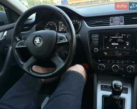 Серый Шкода Октавия, объемом двигателя 1.6 л и пробегом 228 тыс. км за 10400 $, фото 10 на Automoto.ua