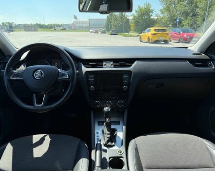 Серый Шкода Октавия, объемом двигателя 1.8 л и пробегом 120 тыс. км за 12500 $, фото 6 на Automoto.ua