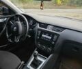 Серый Шкода Октавия, объемом двигателя 1.6 л и пробегом 253 тыс. км за 9945 $, фото 2 на Automoto.ua