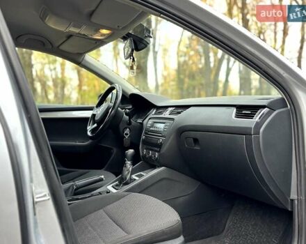 Сірий Шкода Октавія, об'ємом двигуна 1.4 л та пробігом 360 тис. км за 7800 $, фото 11 на Automoto.ua