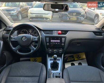 Серый Шкода Октавия, объемом двигателя 1.97 л и пробегом 246 тыс. км за 12500 $, фото 17 на Automoto.ua