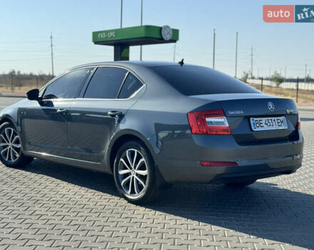 Серый Шкода Октавия, объемом двигателя 1.6 л и пробегом 246 тыс. км за 12500 $, фото 3 на Automoto.ua