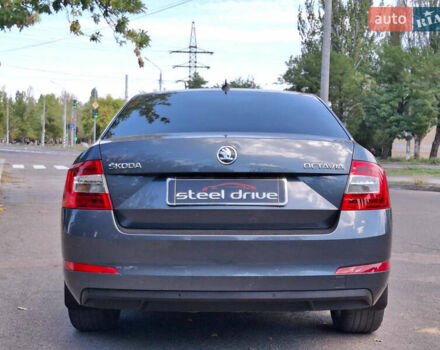 Сірий Шкода Октавія, об'ємом двигуна 1.6 л та пробігом 245 тис. км за 12999 $, фото 4 на Automoto.ua