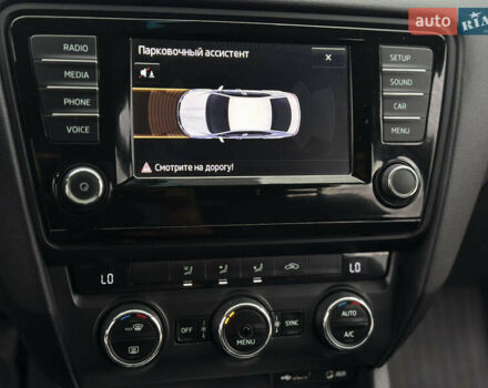 Сірий Шкода Октавія, об'ємом двигуна 1.6 л та пробігом 245 тис. км за 10999 $, фото 26 на Automoto.ua