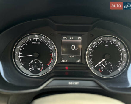 Сірий Шкода Октавія, об'ємом двигуна 1.6 л та пробігом 245 тис. км за 12999 $, фото 11 на Automoto.ua