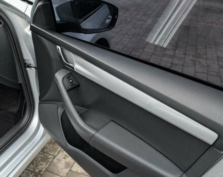 Серый Шкода Октавия, объемом двигателя 2 л и пробегом 269 тыс. км за 11500 $, фото 6 на Automoto.ua