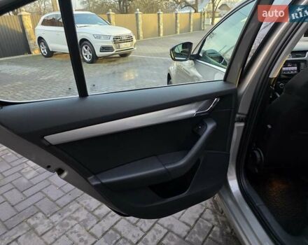 Серый Шкода Октавия, объемом двигателя 2 л и пробегом 222 тыс. км за 12200 $, фото 26 на Automoto.ua