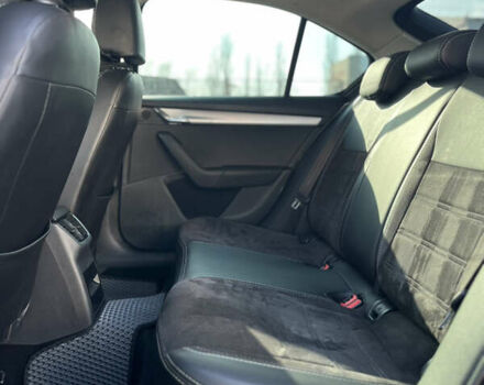 Сірий Шкода Октавія, об'ємом двигуна 1.6 л та пробігом 245 тис. км за 12999 $, фото 9 на Automoto.ua