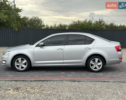 Сірий Шкода Октавія, об'ємом двигуна 1.6 л та пробігом 245 тис. км за 10999 $, фото 6 на Automoto.ua