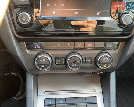 Сірий Шкода Октавія, об'ємом двигуна 1.97 л та пробігом 288 тис. км за 13300 $, фото 9 на Automoto.ua