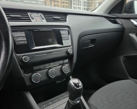 Серый Шкода Октавия, объемом двигателя 1.6 л и пробегом 284 тыс. км за 10999 $, фото 12 на Automoto.ua