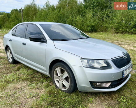 Серый Шкода Октавия, объемом двигателя 1.6 л и пробегом 300 тыс. км за 8800 $, фото 3 на Automoto.ua