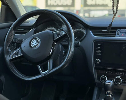 Серый Шкода Октавия, объемом двигателя 1.8 л и пробегом 136 тыс. км за 16000 $, фото 12 на Automoto.ua