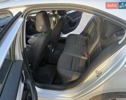 Серый Шкода Октавия, объемом двигателя 1.6 л и пробегом 210 тыс. км за 14950 $, фото 10 на Automoto.ua