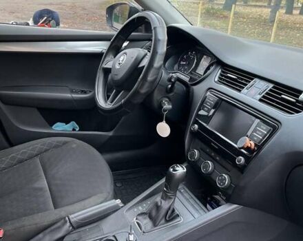 Серый Шкода Октавия, объемом двигателя 1.6 л и пробегом 460 тыс. км за 10000 $, фото 7 на Automoto.ua