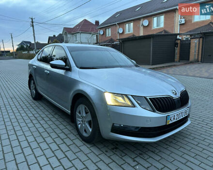 Сірий Шкода Октавія, об'ємом двигуна 1.8 л та пробігом 295 тис. км за 13200 $, фото 1 на Automoto.ua