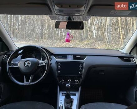 Серый Шкода Октавия, объемом двигателя 1.6 л и пробегом 201 тыс. км за 14300 $, фото 9 на Automoto.ua