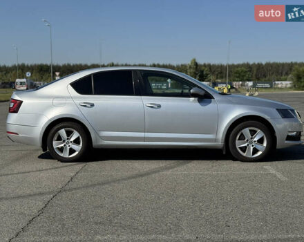 Серый Шкода Октавия, объемом двигателя 1.8 л и пробегом 136 тыс. км за 16000 $, фото 8 на Automoto.ua
