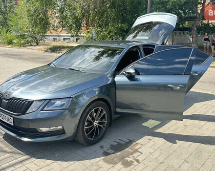 Сірий Шкода Октавія, об'ємом двигуна 1.6 л та пробігом 245 тис. км за 14000 $, фото 3 на Automoto.ua