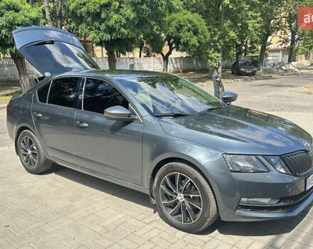 Сірий Шкода Октавія, об'ємом двигуна 1.6 л та пробігом 245 тис. км за 14000 $, фото 2 на Automoto.ua