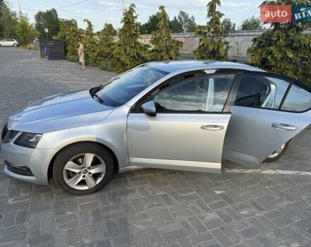 Серый Шкода Октавия, объемом двигателя 1.6 л и пробегом 210 тыс. км за 14950 $, фото 13 на Automoto.ua