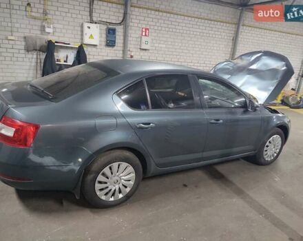 Серый Шкода Октавия, объемом двигателя 1.8 л и пробегом 215 тыс. км за 7800 $, фото 2 на Automoto.ua