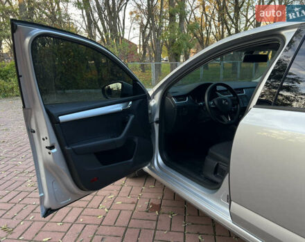 Серый Шкода Октавия, объемом двигателя 1.4 л и пробегом 236 тыс. км за 13300 $, фото 16 на Automoto.ua