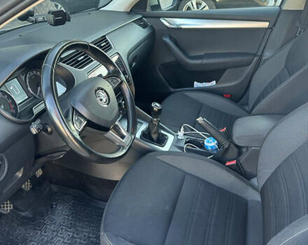 Серый Шкода Октавия, объемом двигателя 2 л и пробегом 275 тыс. км за 13500 $, фото 14 на Automoto.ua