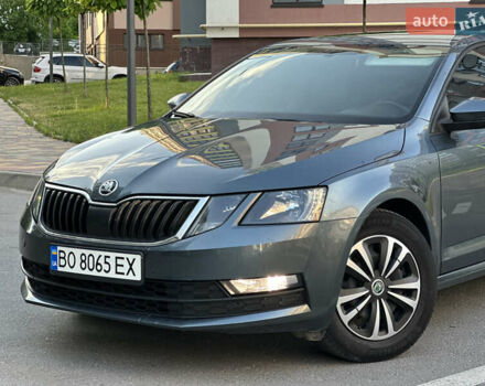 Серый Шкода Октавия, объемом двигателя 1.6 л и пробегом 290 тыс. км за 11999 $, фото 3 на Automoto.ua