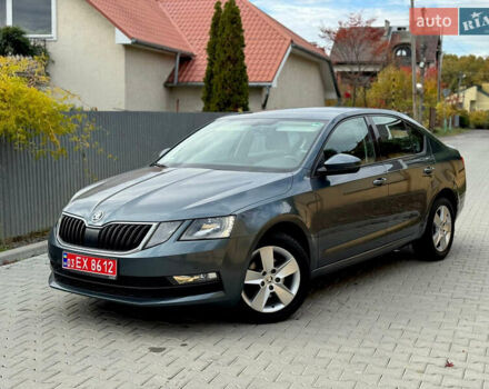 Серый Шкода Октавия, объемом двигателя 1.6 л и пробегом 154 тыс. км за 13699 $, фото 1 на Automoto.ua