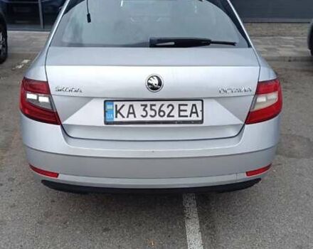 Серый Шкода Октавия, объемом двигателя 1.4 л и пробегом 320 тыс. км за 9000 $, фото 3 на Automoto.ua