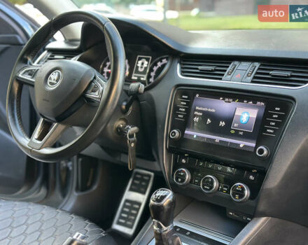 Серый Шкода Октавия, объемом двигателя 1.6 л и пробегом 290 тыс. км за 11999 $, фото 16 на Automoto.ua