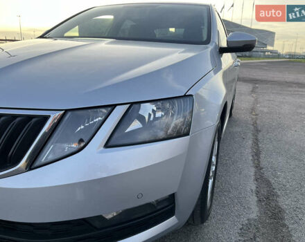 Серый Шкода Октавия, объемом двигателя 1.97 л и пробегом 289 тыс. км за 15650 $, фото 4 на Automoto.ua