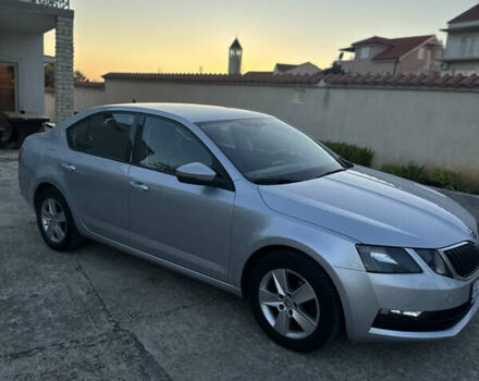 Серый Шкода Октавия, объемом двигателя 2 л и пробегом 275 тыс. км за 13500 $, фото 1 на Automoto.ua