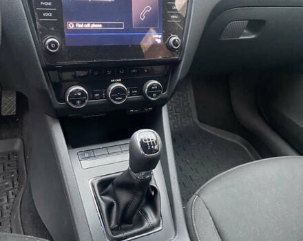 Серый Шкода Октавия, объемом двигателя 1.97 л и пробегом 340 тыс. км за 13300 $, фото 6 на Automoto.ua