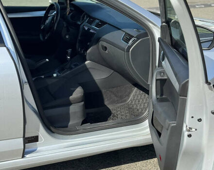 Серый Шкода Октавия, объемом двигателя 1.8 л и пробегом 136 тыс. км за 16000 $, фото 16 на Automoto.ua