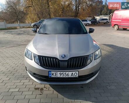 Серый Шкода Октавия, объемом двигателя 1.8 л и пробегом 156 тыс. км за 13000 $, фото 2 на Automoto.ua