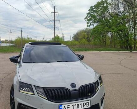 Серый Шкода Октавия, объемом двигателя 1.97 л и пробегом 227 тыс. км за 20500 $, фото 1 на Automoto.ua