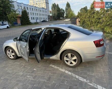 Серый Шкода Октавия, объемом двигателя 1.6 л и пробегом 210 тыс. км за 14950 $, фото 1 на Automoto.ua