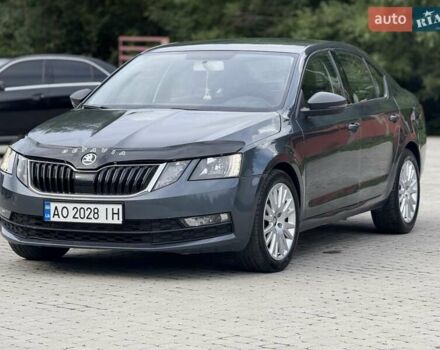 Серый Шкода Октавия, объемом двигателя 1.6 л и пробегом 121 тыс. км за 12800 $, фото 2 на Automoto.ua